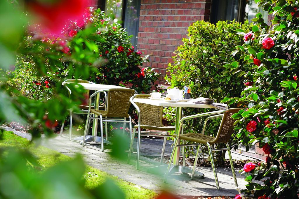 Hotel Bruce County Mount Waverley Екстериор снимка